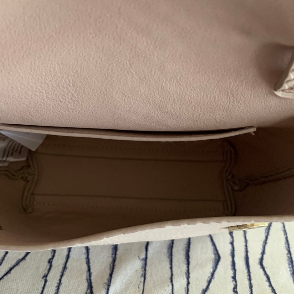 Vera New York Crossbody Bag In Blush - Picture 10 of 13